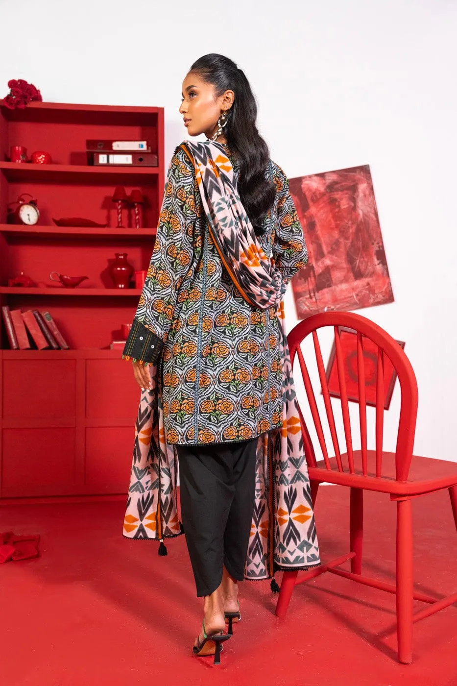 2 Pc Printed Lawn Shirt With Lawn Dupatta