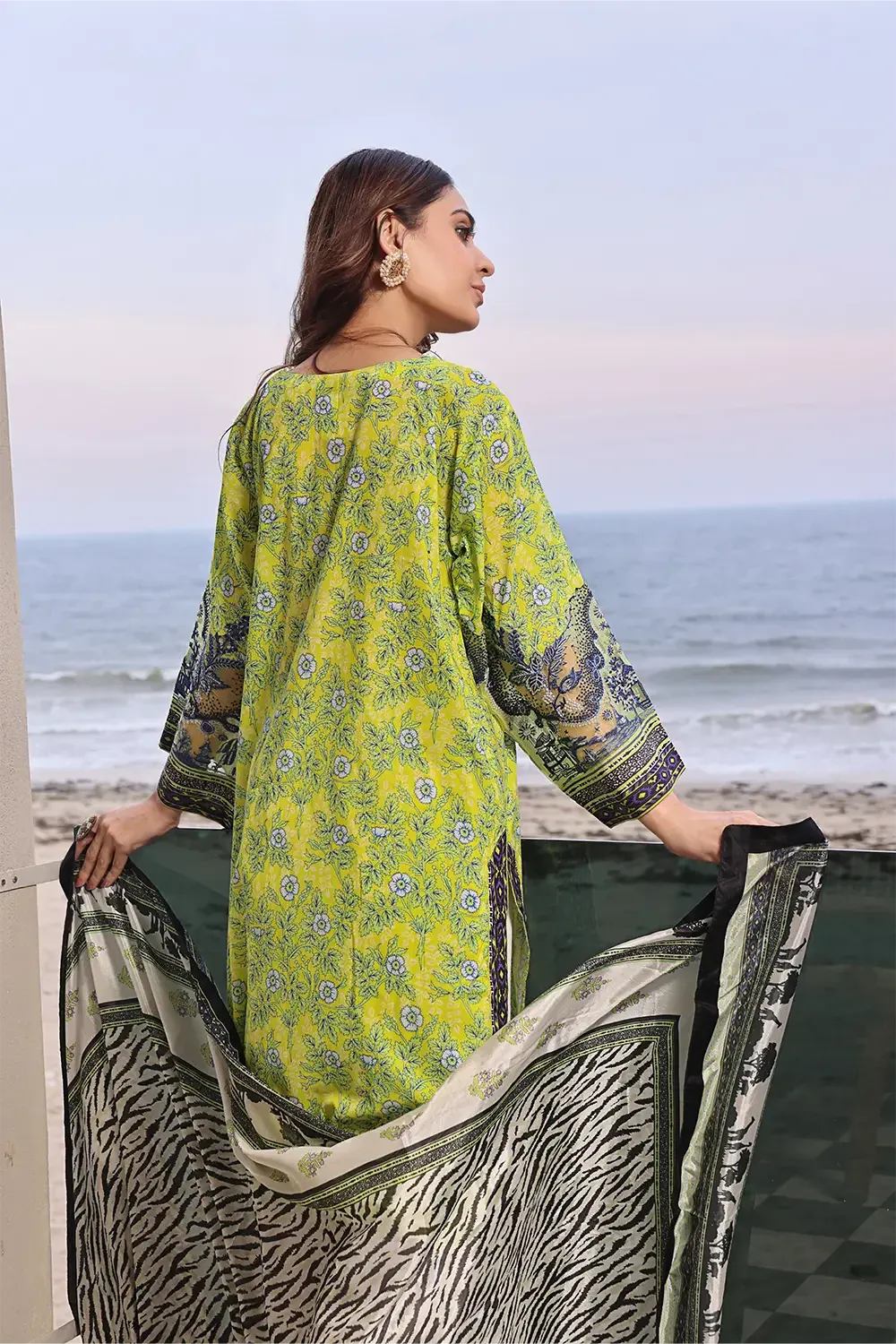 3PC Embroidered Unstitched Lawn Suit KSE-2471