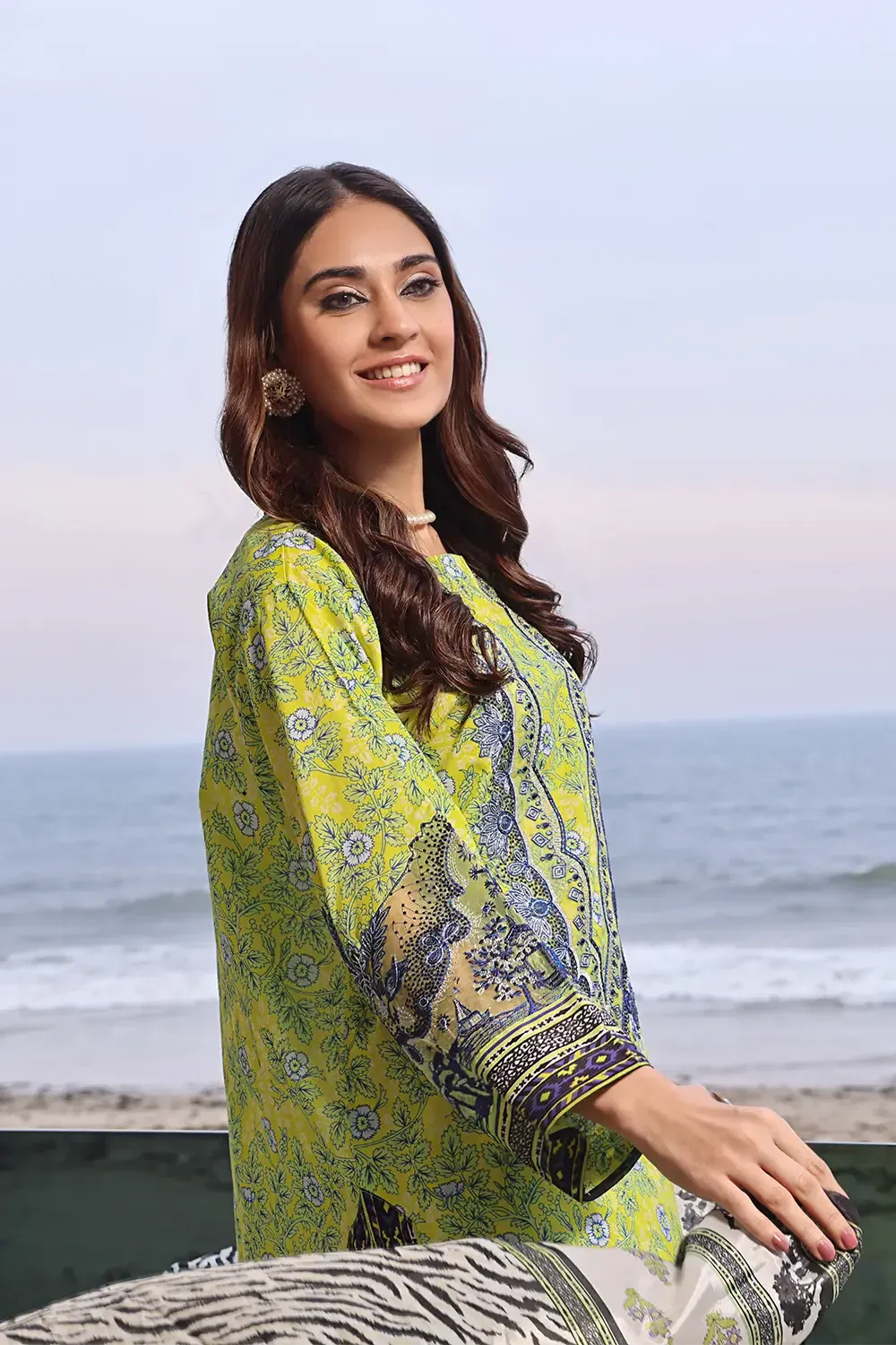 3PC Embroidered Unstitched Lawn Suit KSE-2471