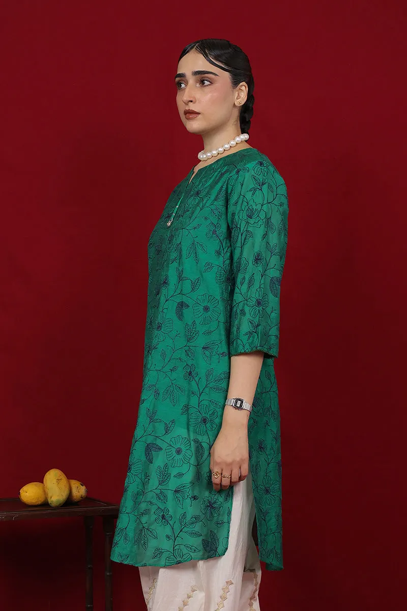 Fleur Amour Embroidered Kurta