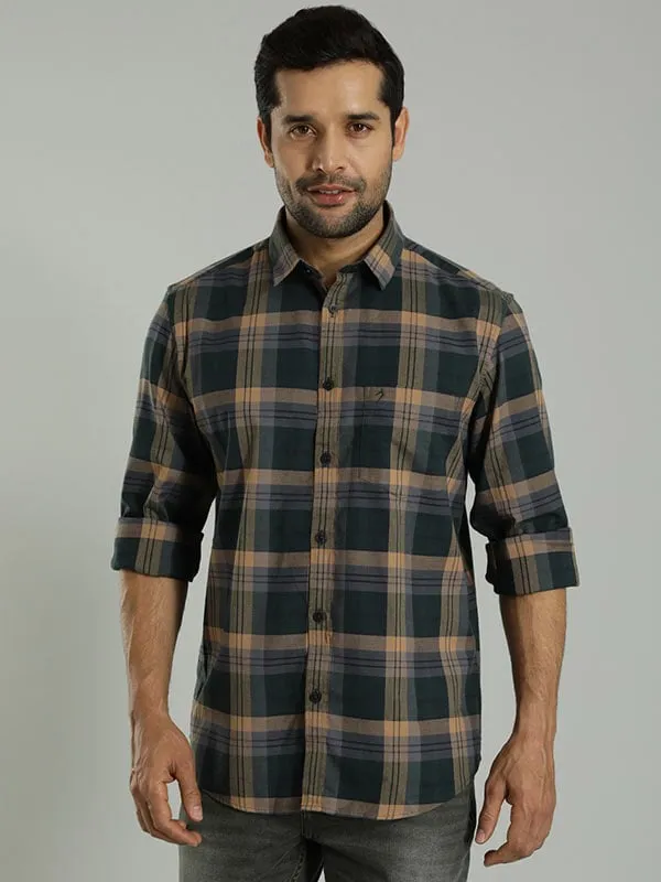 Men Checked Full Sleeve Cotton Shirt