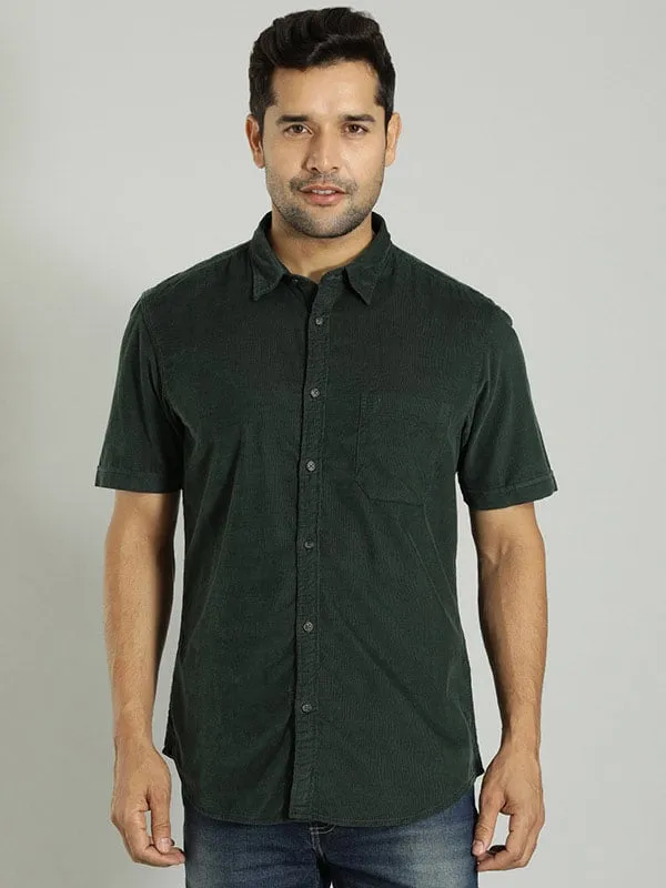 Men Checked Half Sleeve Cotton Blend Shirt