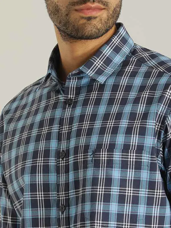 Men Checked Half Sleeve Cotton Blend Shirt