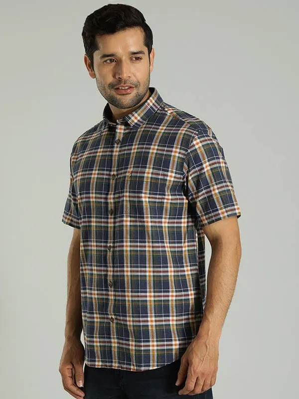 Men Checked Half Sleeve Cotton Shirt