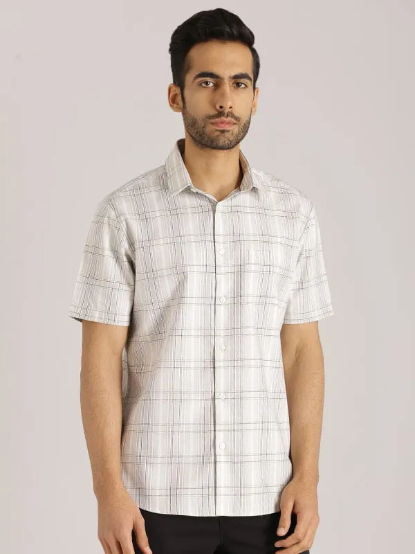 Men Checked Half Sleeve Cotton Shirt