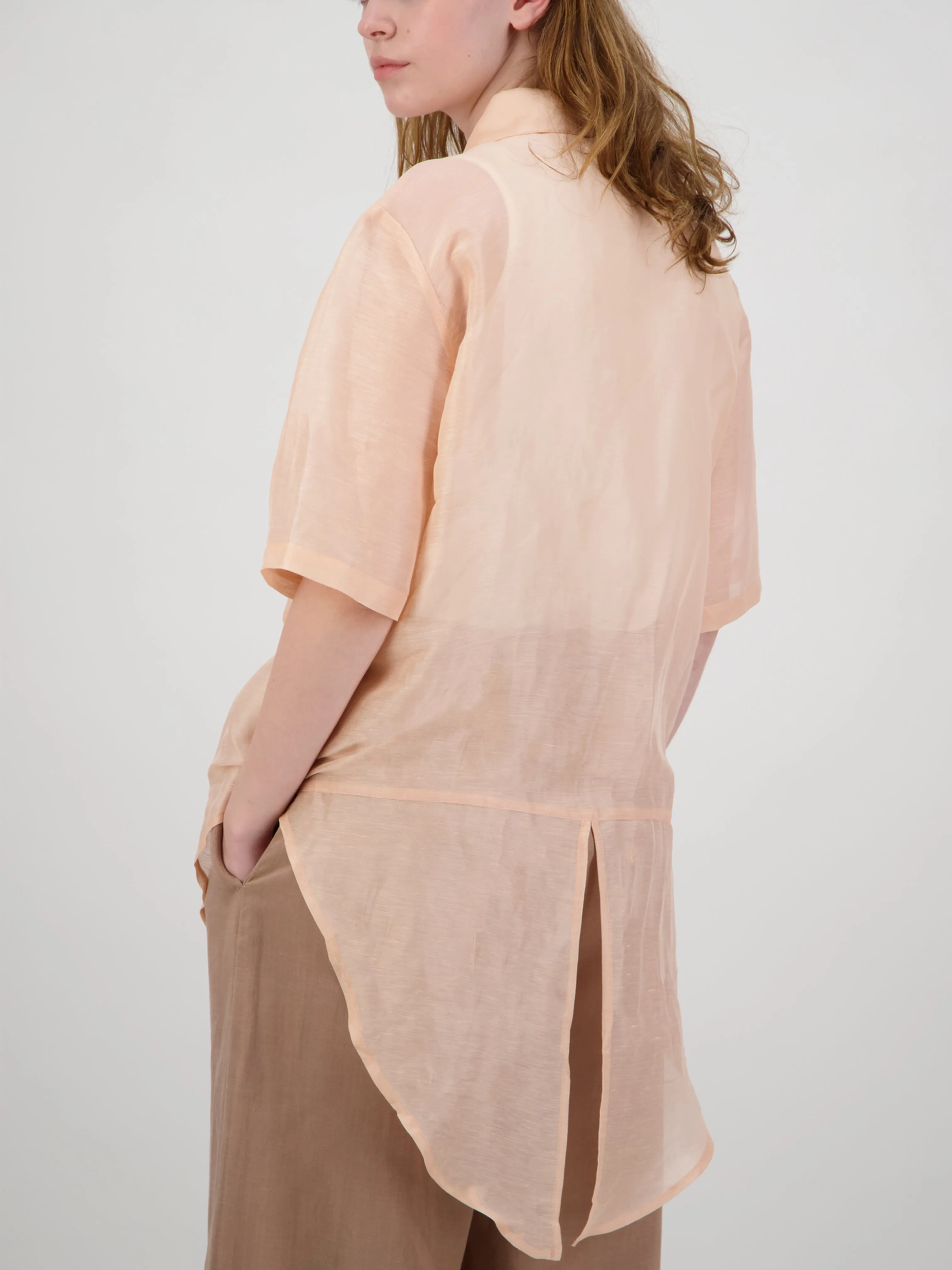 Tail Split Back Shirt